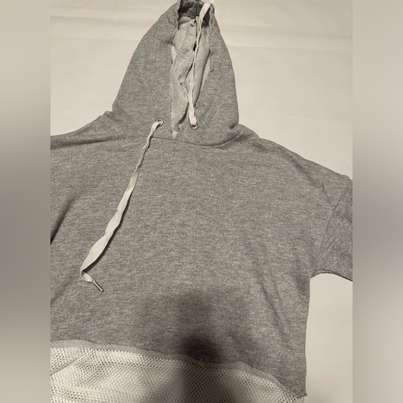 CLOTH. BY RD WOMENS CROPPED STYLE HOODIE SWEATER SIZE S/P/P GRAY COLOR - Picture 4 of 13
